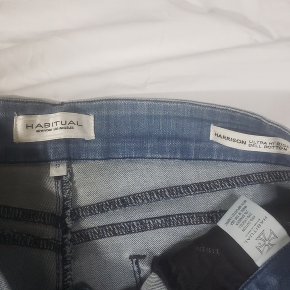 NEW Habitual Harrison Hi Rise Bell Bottom Size 32 - Picture 4 of 7